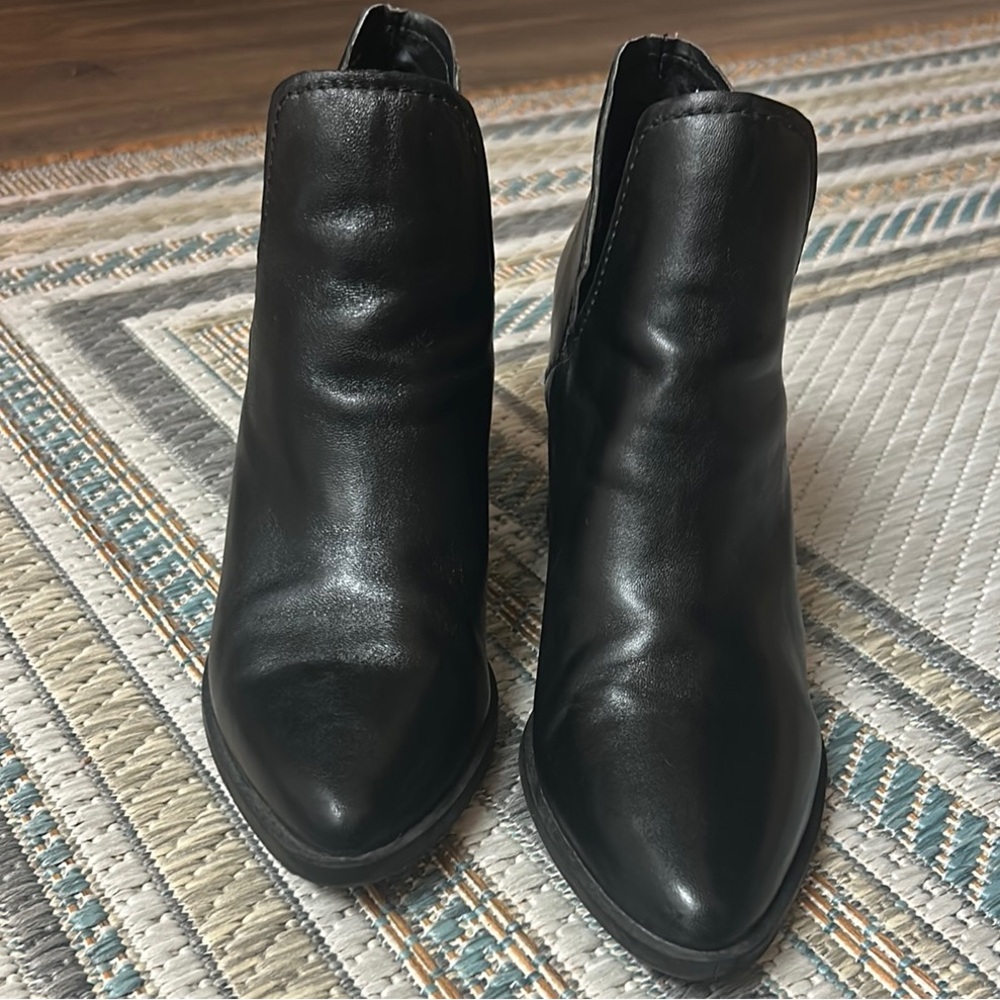 Steve Madden Black Ankle Booties Sleek Design